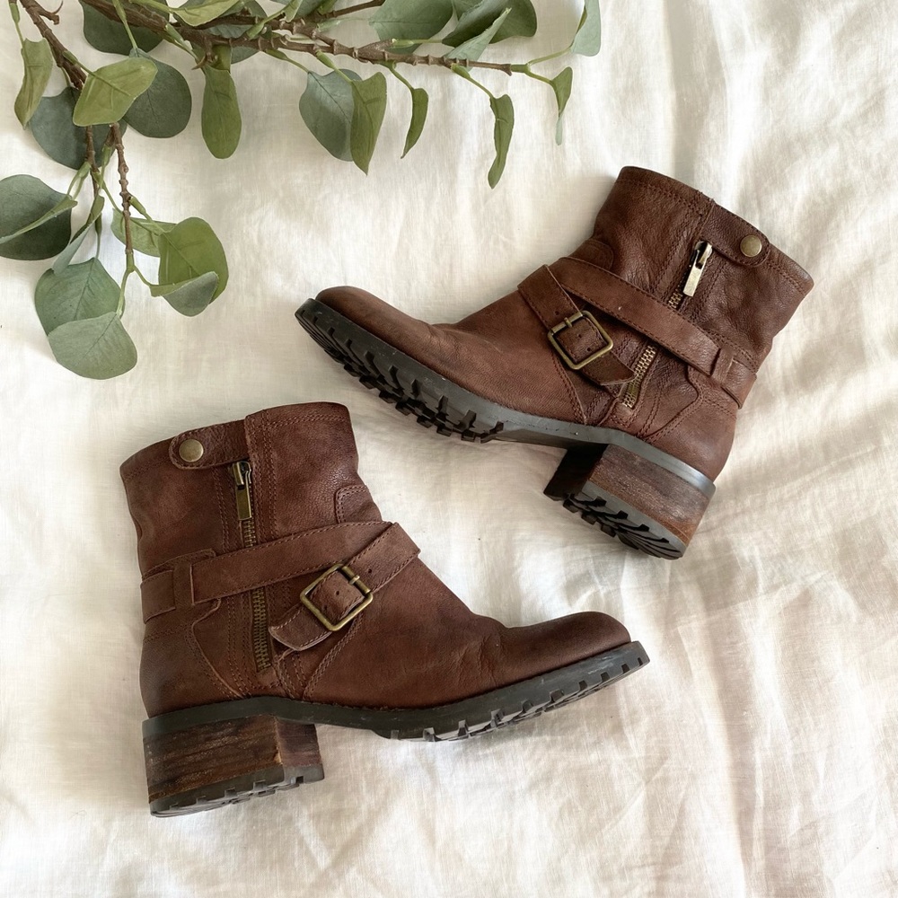 Lord & Taylor ankle booties